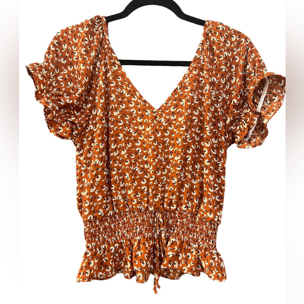 🤩 SALE Floral Top Size: S